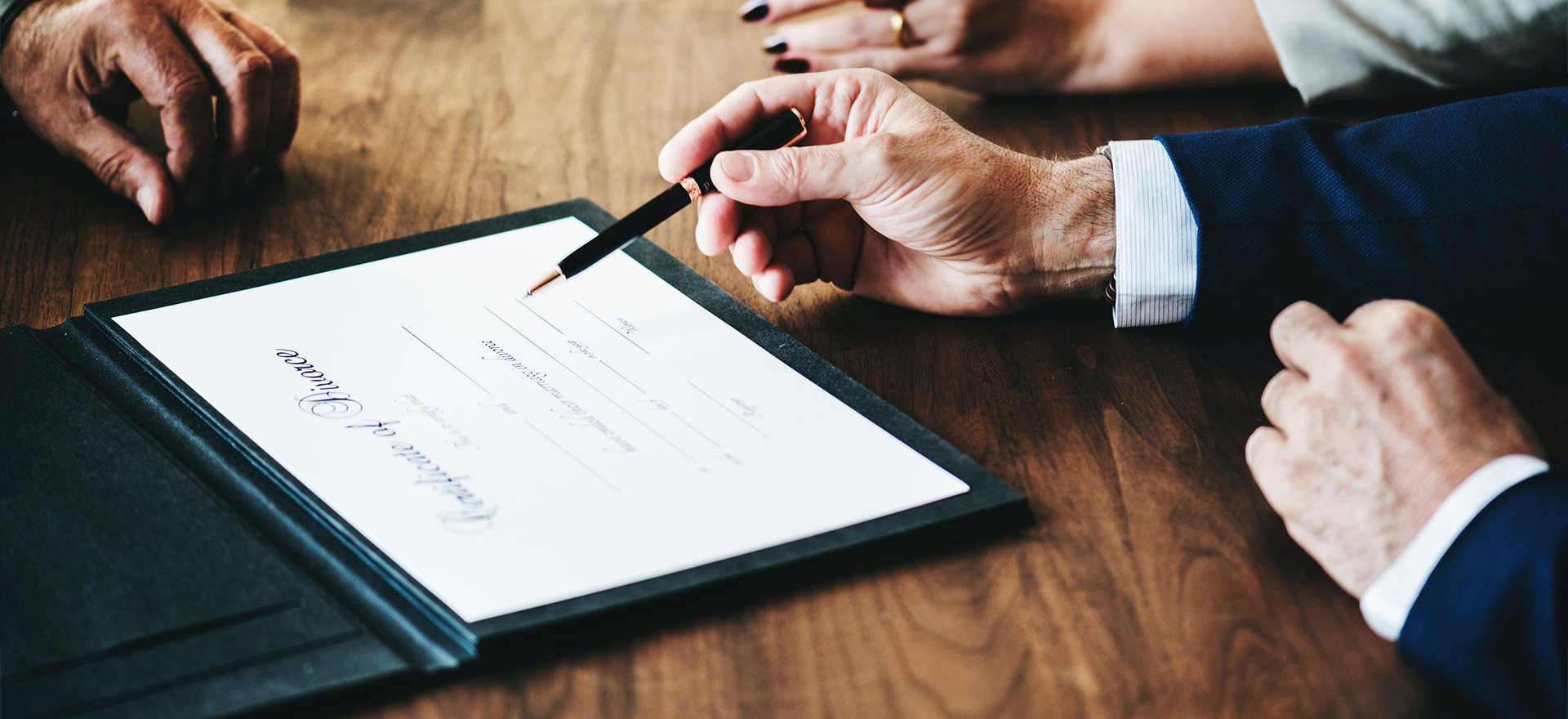 打通商業(yè)咨詢(xún)與廣告?zhèn)鞑?>
            <span id=